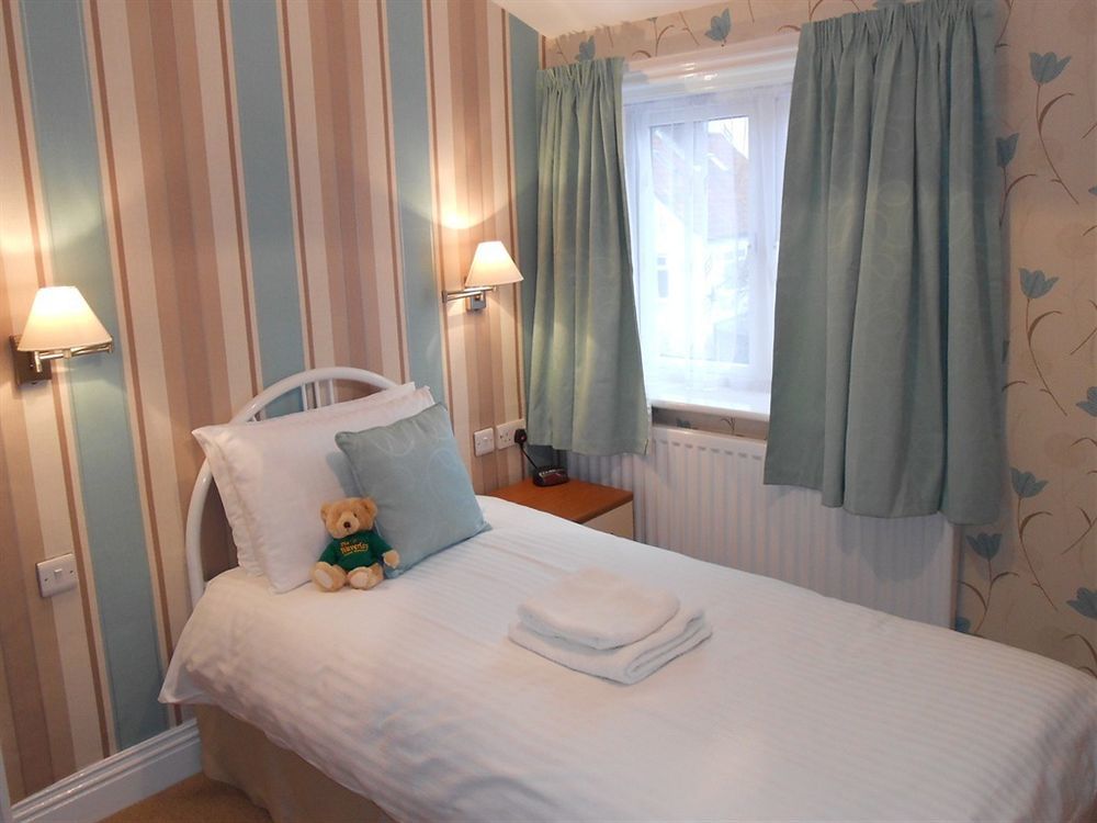 The Waverley Apartment